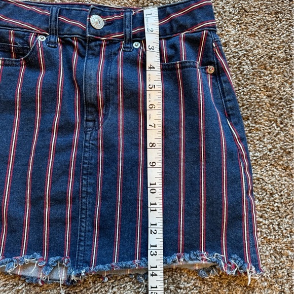 American Eagle Womens Red Stripped Stretch Jean Denim Mini Skirt Distressed - Picture 3 of 8